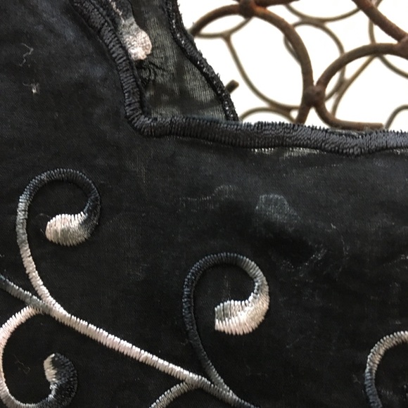 Free People Bed of Roses embroidered blouse - Picture 7 of 13